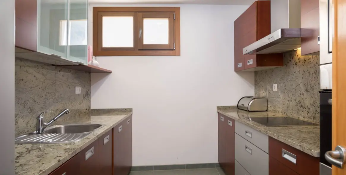 Продажа апартаментов на среднем этаже в Altos de los Monteros 4