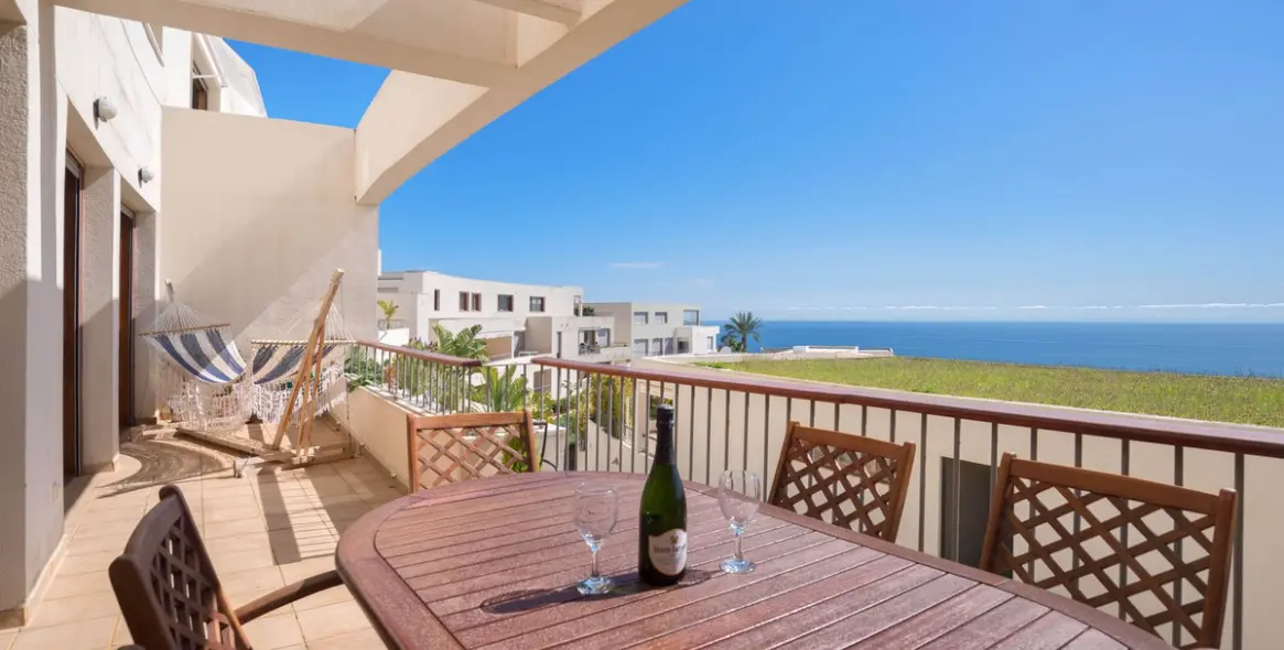 Продажа апартаментов на среднем этаже в Altos de los Monteros 8