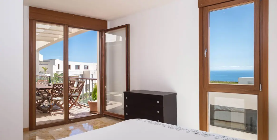 Продажа апартаментов на среднем этаже в Altos de los Monteros 14