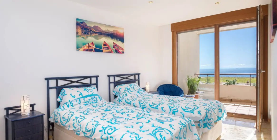 Продажа апартаментов на среднем этаже в Altos de los Monteros 15