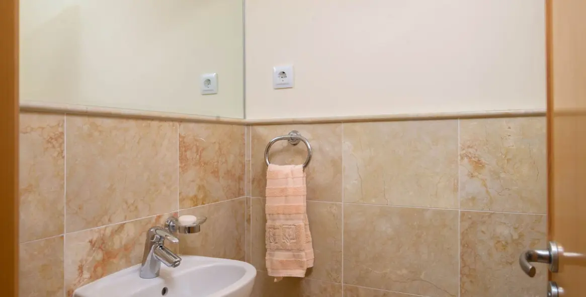 Продажа апартаментов на среднем этаже в Altos de los Monteros 19