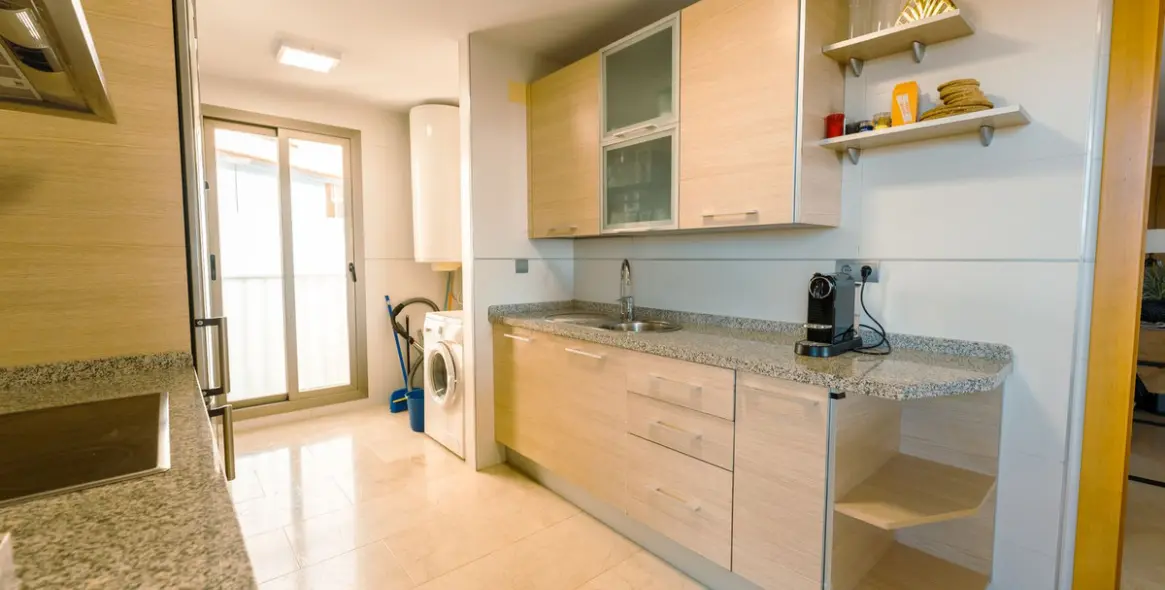 Sale of middle floor apartment in Atalaya 8