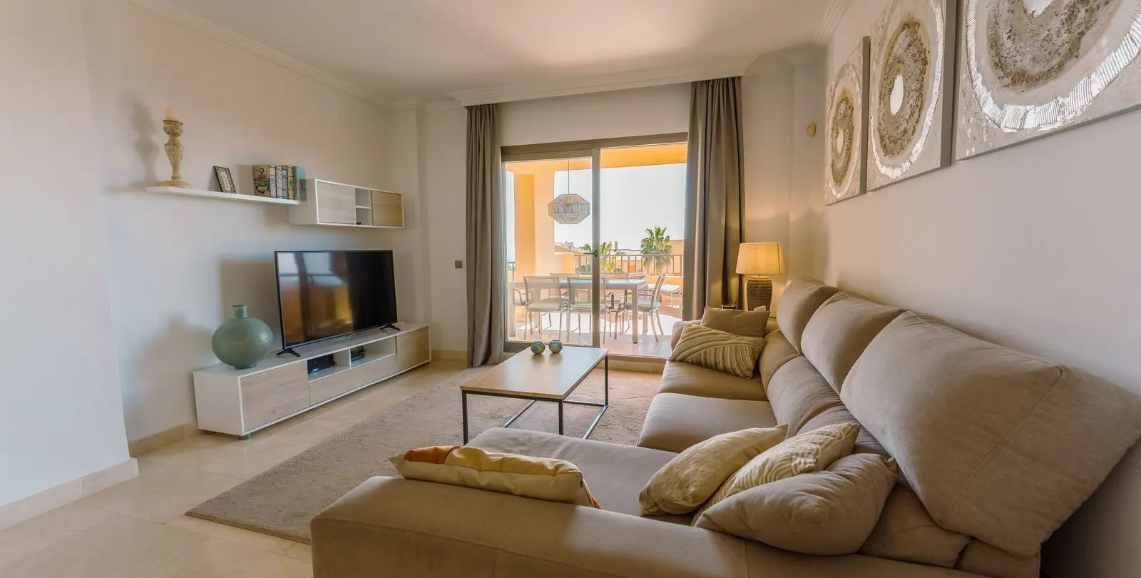 Продажа апартаментов на среднем этаже в Atalaya 3