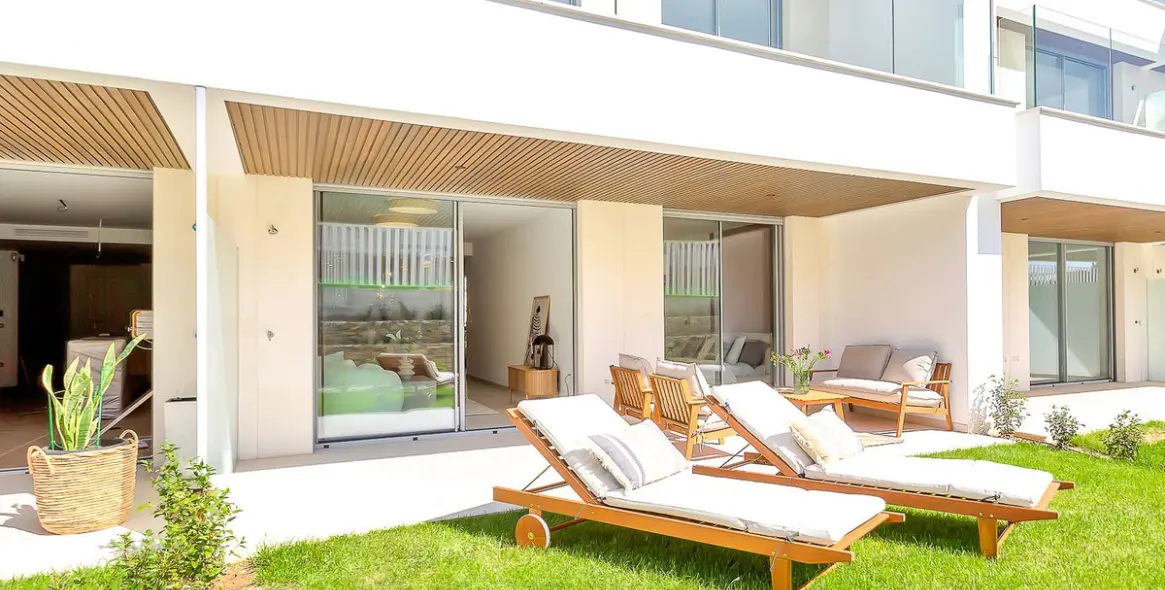 Продажа апартаментов на первом этаже в Elviria 1