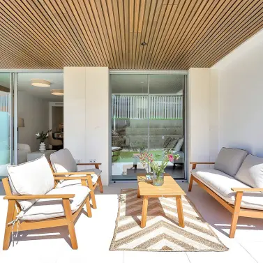 Sale of ground floor apartment in Elviria