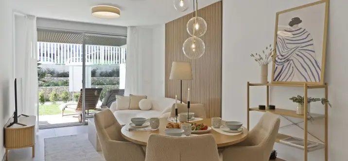 Sale of ground floor apartment in Elviria 3