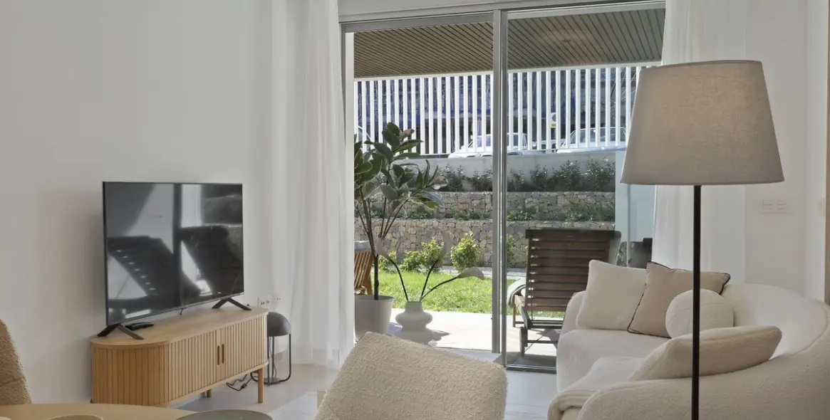 Продажа апартаментов на первом этаже в Elviria 5