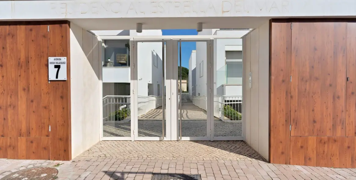 Продажа апартаментов на первом этаже в Elviria 44