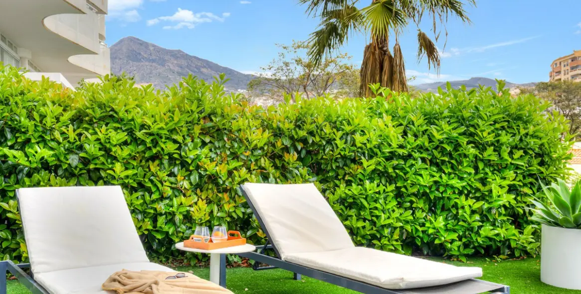Sale of ground floor apartment in Benalmadena Costa 2