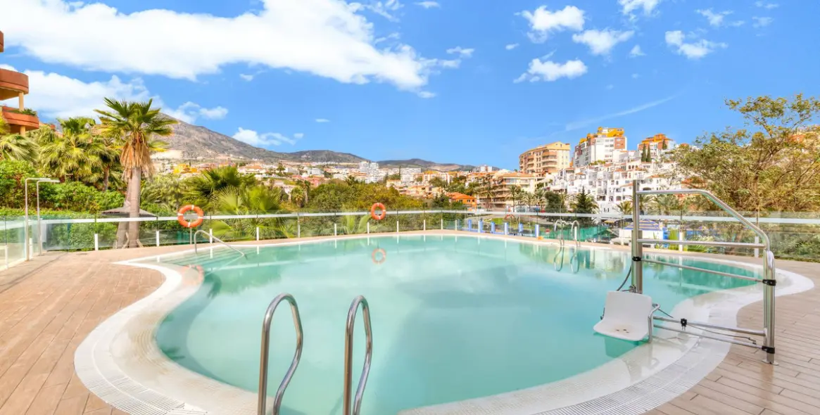 Sale of ground floor apartment in Benalmadena Costa 3