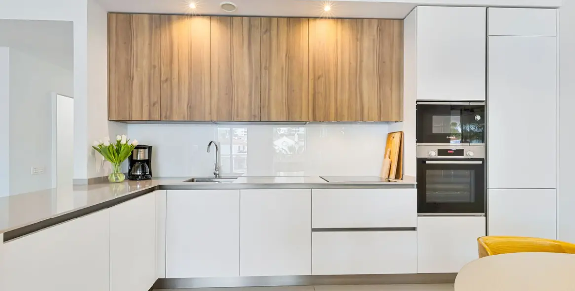 Sale of ground floor apartment in Benalmadena Costa 6