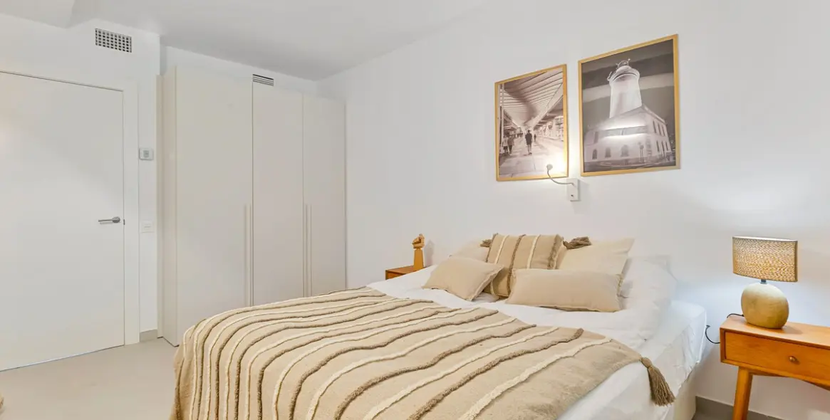 Sale of ground floor apartment in Benalmadena Costa 19