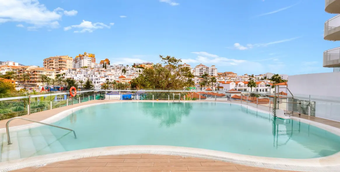 Sale of ground floor apartment in Benalmadena Costa 28