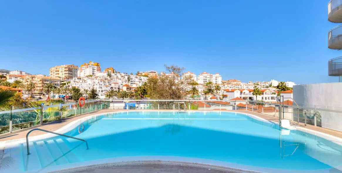 Sale of ground floor apartment in Benalmadena Costa 29