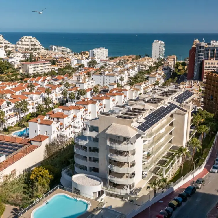 Sale of ground floor apartment in Benalmadena Costa