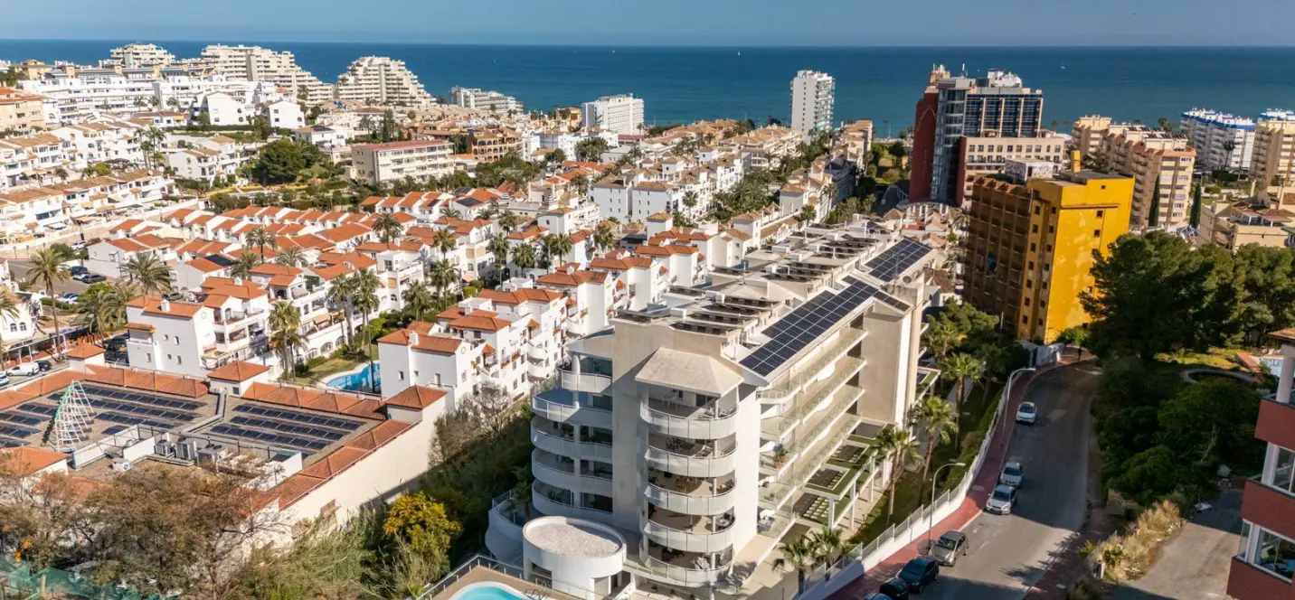 Sale of ground floor apartment in Benalmadena Costa 1