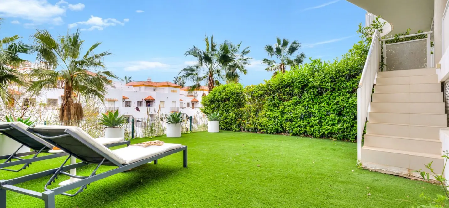 Sale of ground floor apartment in Benalmadena Costa 2