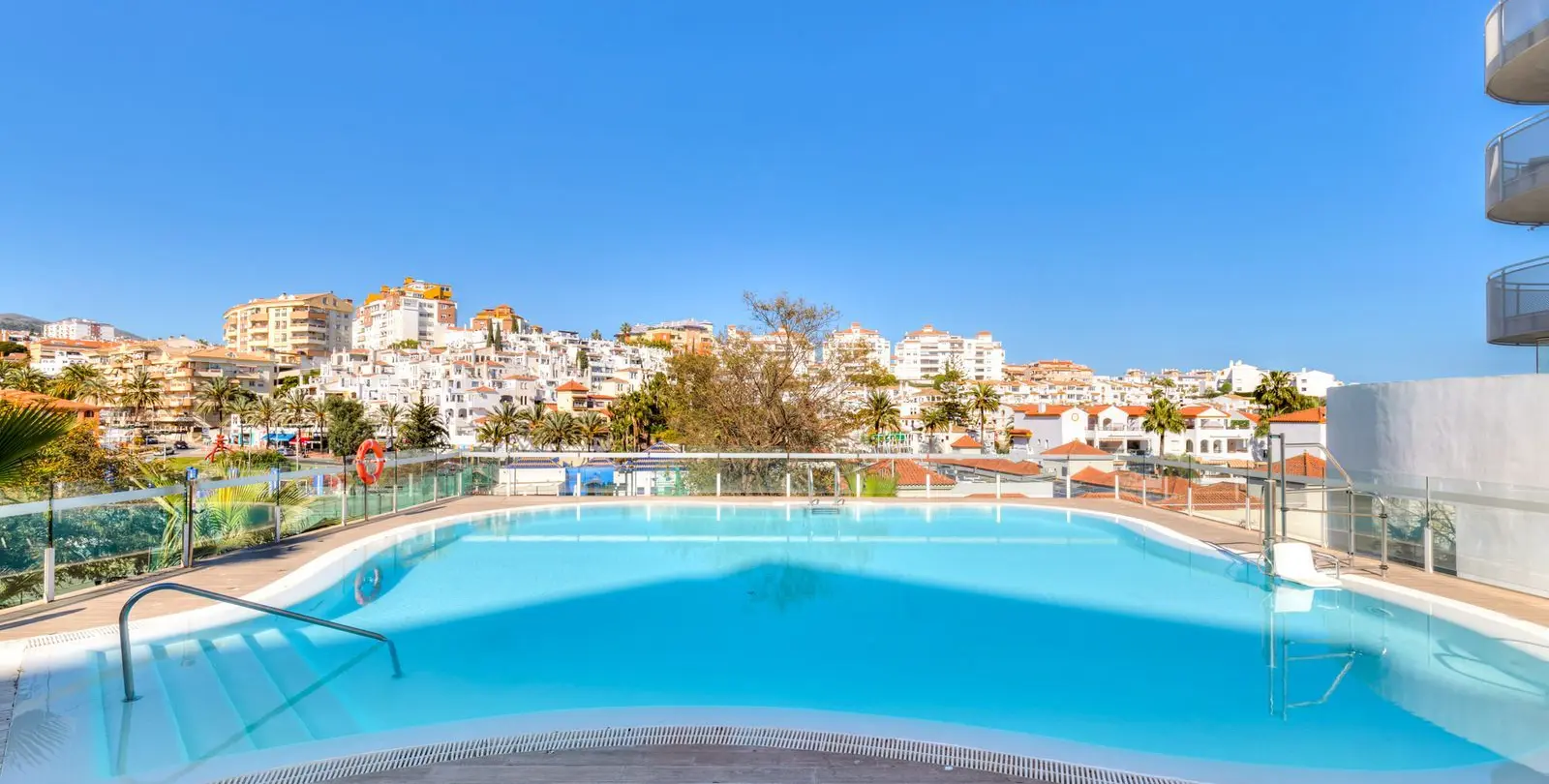 Sale of ground floor apartment in Benalmadena Costa 29