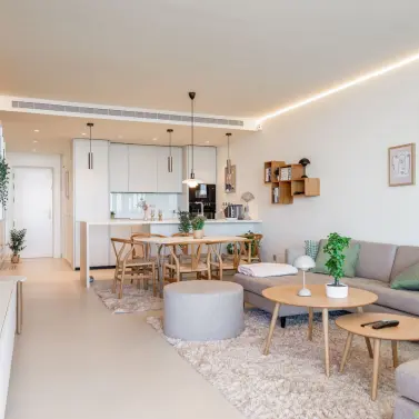 Продажа апартаментов на среднем этаже в Higueron