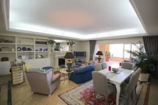 Image 4 thumb