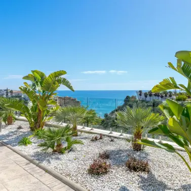 Venta de apartamento en planta media en Benalmadena Costa