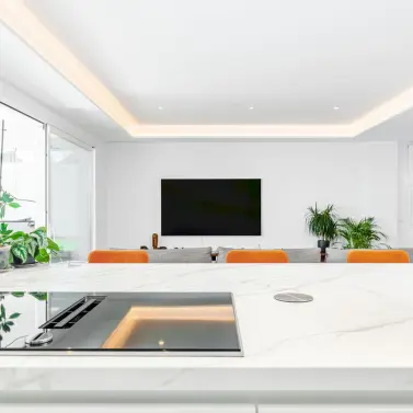 Venta de apartamento en planta media en Benalmadena Costa