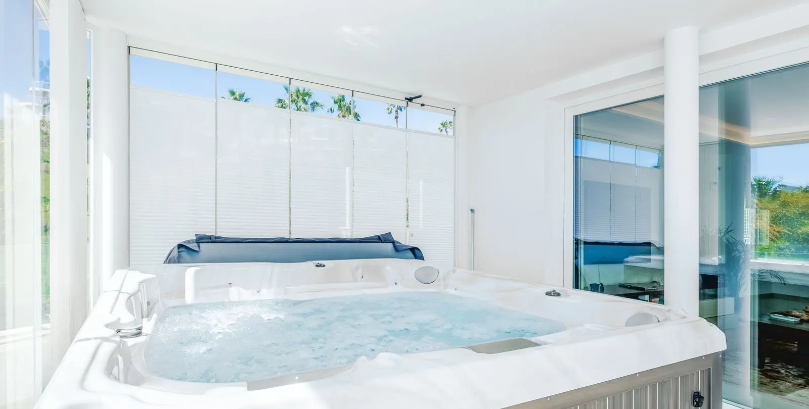 Venta de apartamento en planta media en Benalmadena Costa 9