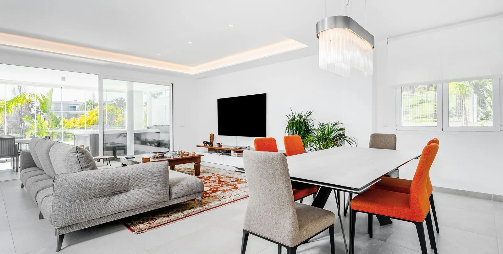 Venta de apartamento en planta media en Benalmadena Costa 14