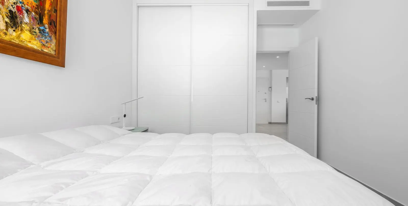 Venta de apartamento en planta media en Benalmadena Costa 19
