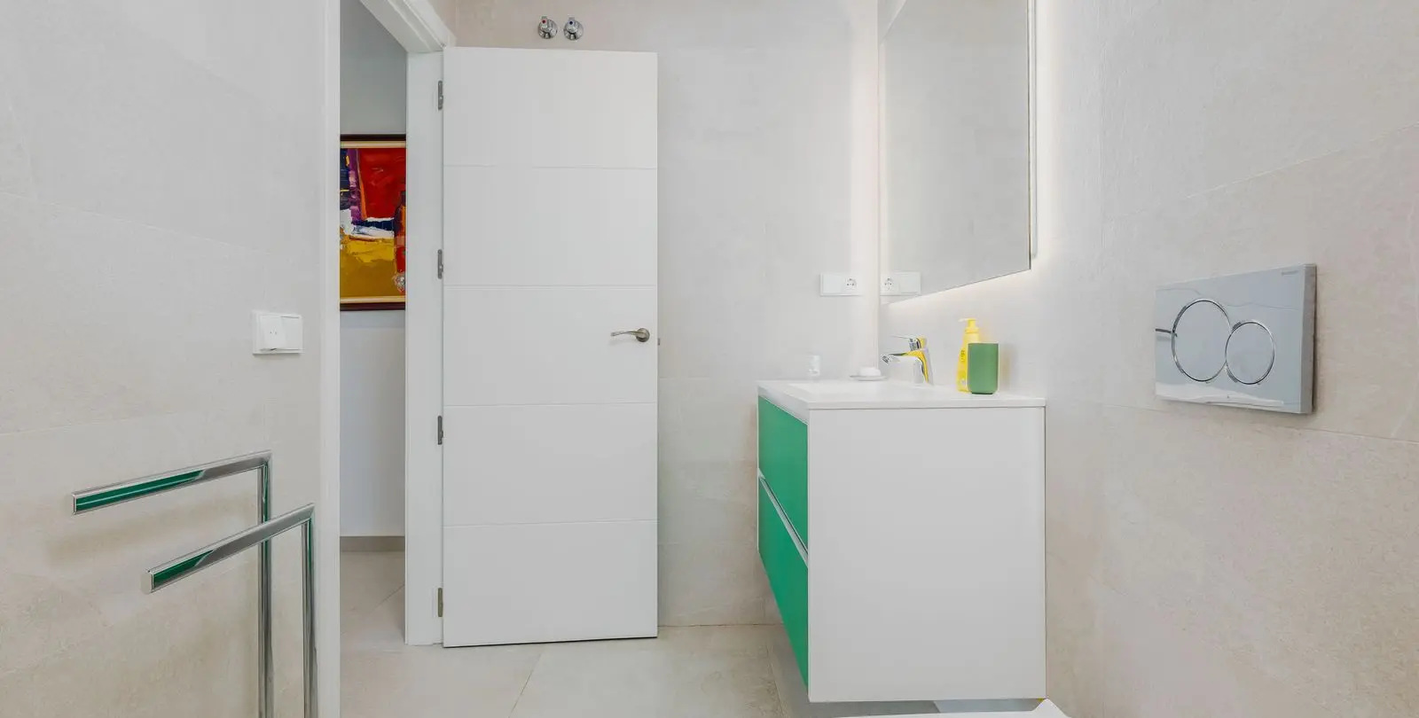 Venta de apartamento en planta media en Benalmadena Costa 23