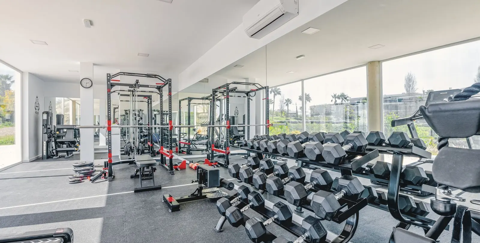 Venta de apartamento en planta media en Benalmadena Costa 44