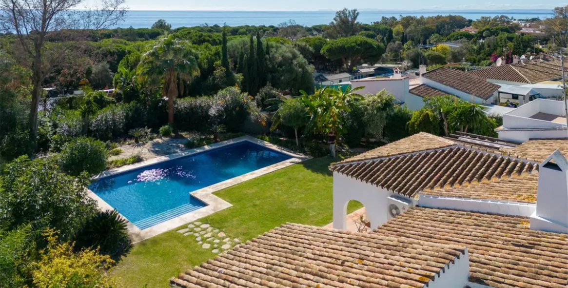 Venta de villa independiente en Cabopino 4