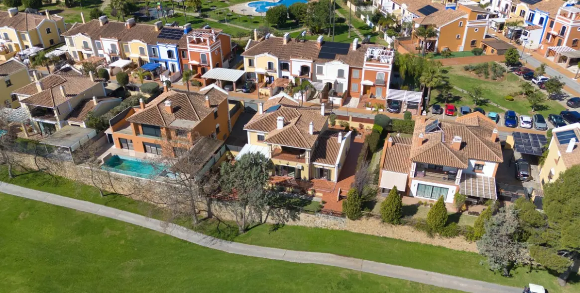 Venta de villa independiente en Guadalmina Alta 1