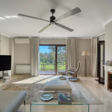 Venta de villa independiente en Guadalmina Alta