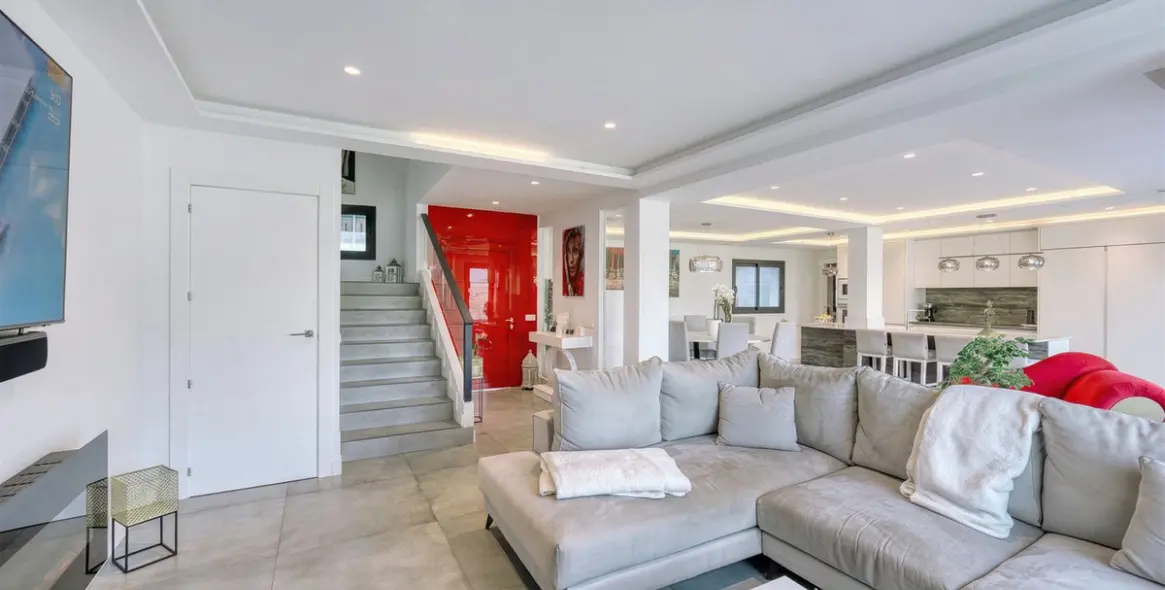 Sale of detached villa in Istán 4