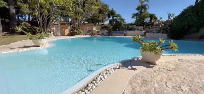 Venta de villa independiente en Cerros del Aguila 2