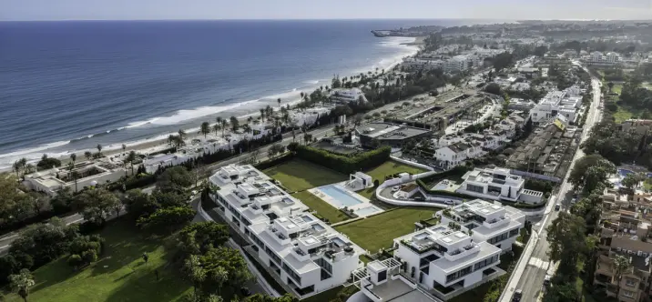 Venta de casa pareada en The Golden Mile 0