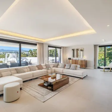 Venta de villa independiente en El Paraiso