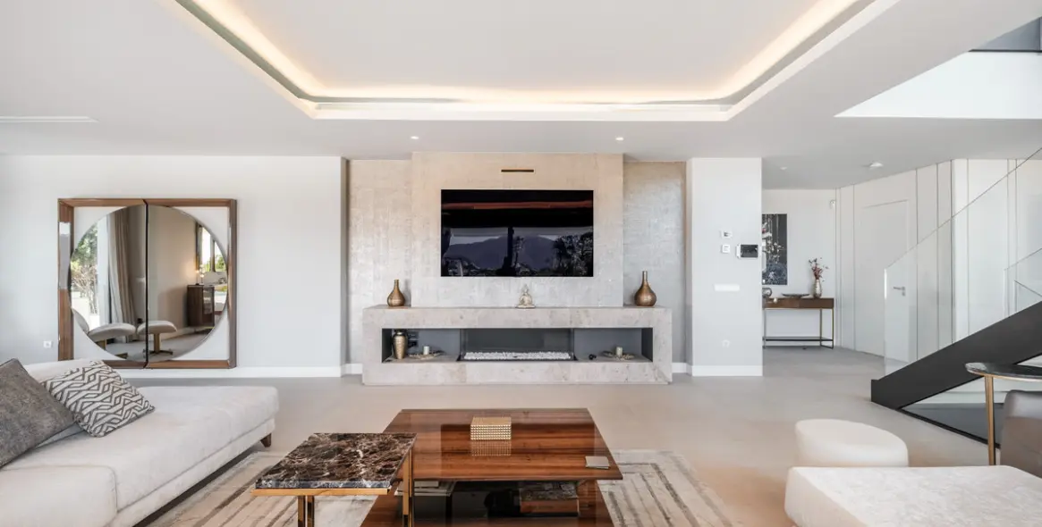 Venta de villa independiente en El Paraiso 6