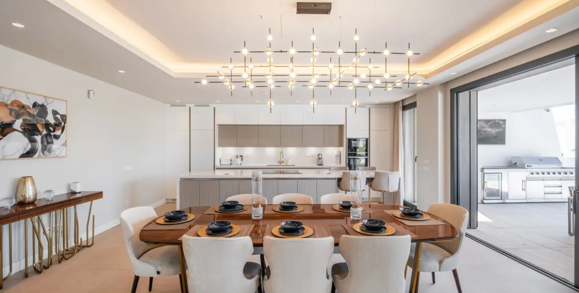 Venta de villa independiente en El Paraiso 7