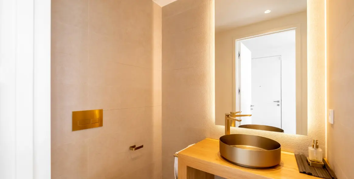 Venta de villa independiente en El Paraiso 11