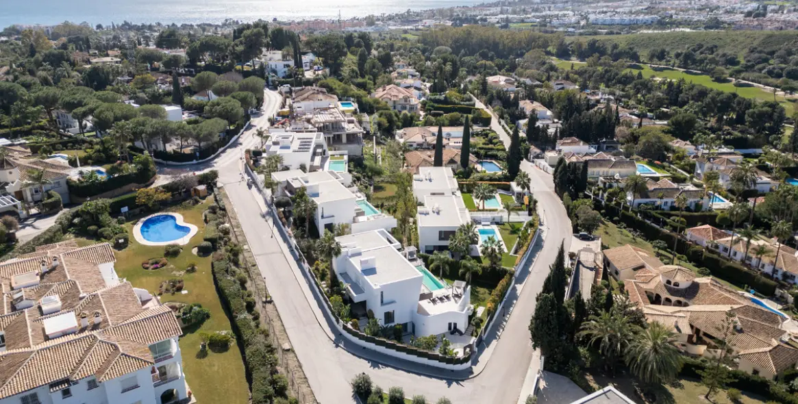 Venta de villa independiente en El Paraiso 20