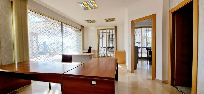 Долгосрочная аренда офиса в Estepona 3