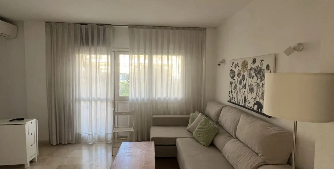 Long-term rent of ground floor apartment in The Golden Mile 5