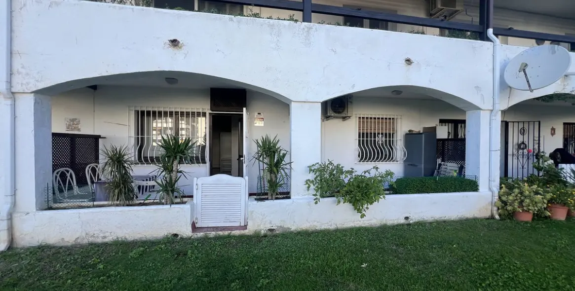 Long-term rent of ground floor apartment in The Golden Mile 9