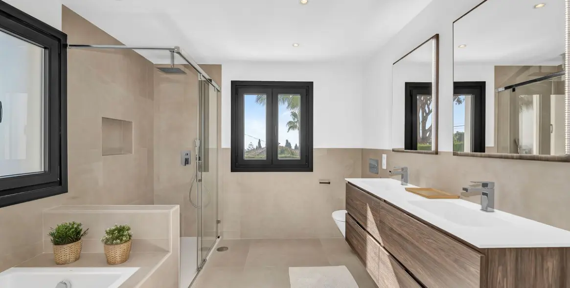 Долгосрочная аренда  отдельно стоящей виллы в Marbella 16