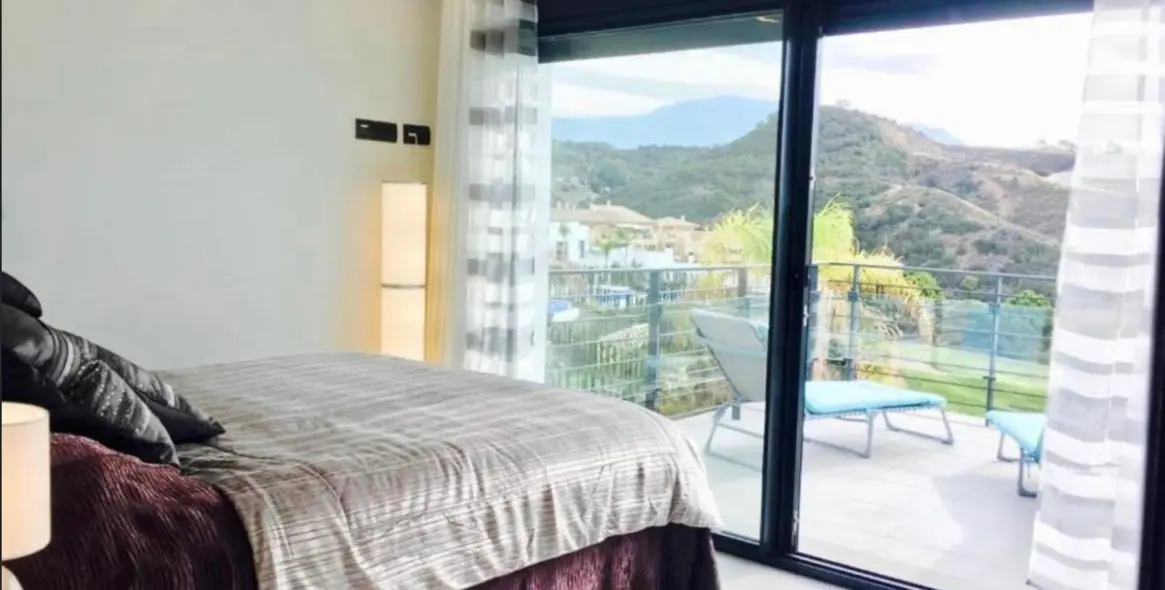 Долгосрочная аренда  отдельно стоящей виллы в Estepona 24