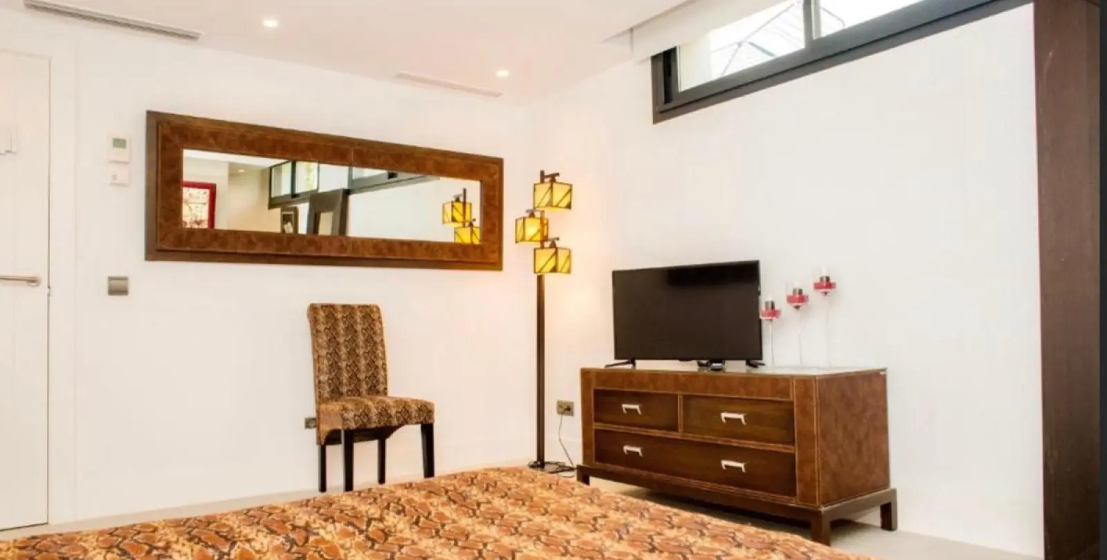 Long-term rent of detached villa in Estepona 22