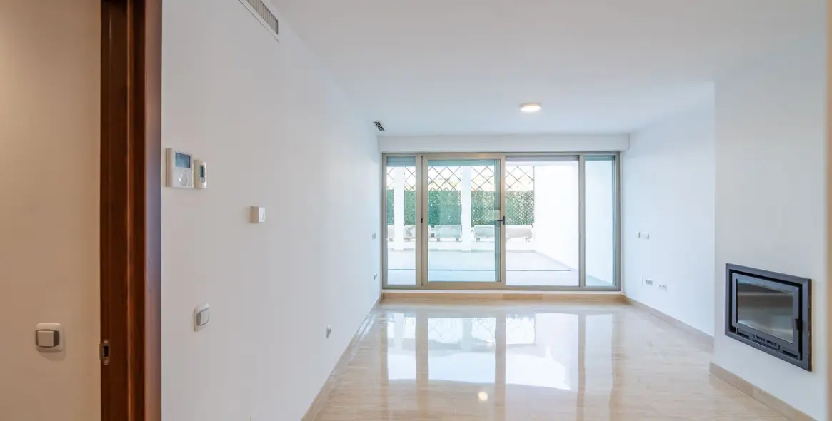 Sale of ground floor apartment in La Cala de Mijas 2