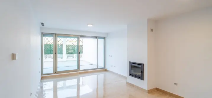 Sale of ground floor apartment in La Cala de Mijas 2